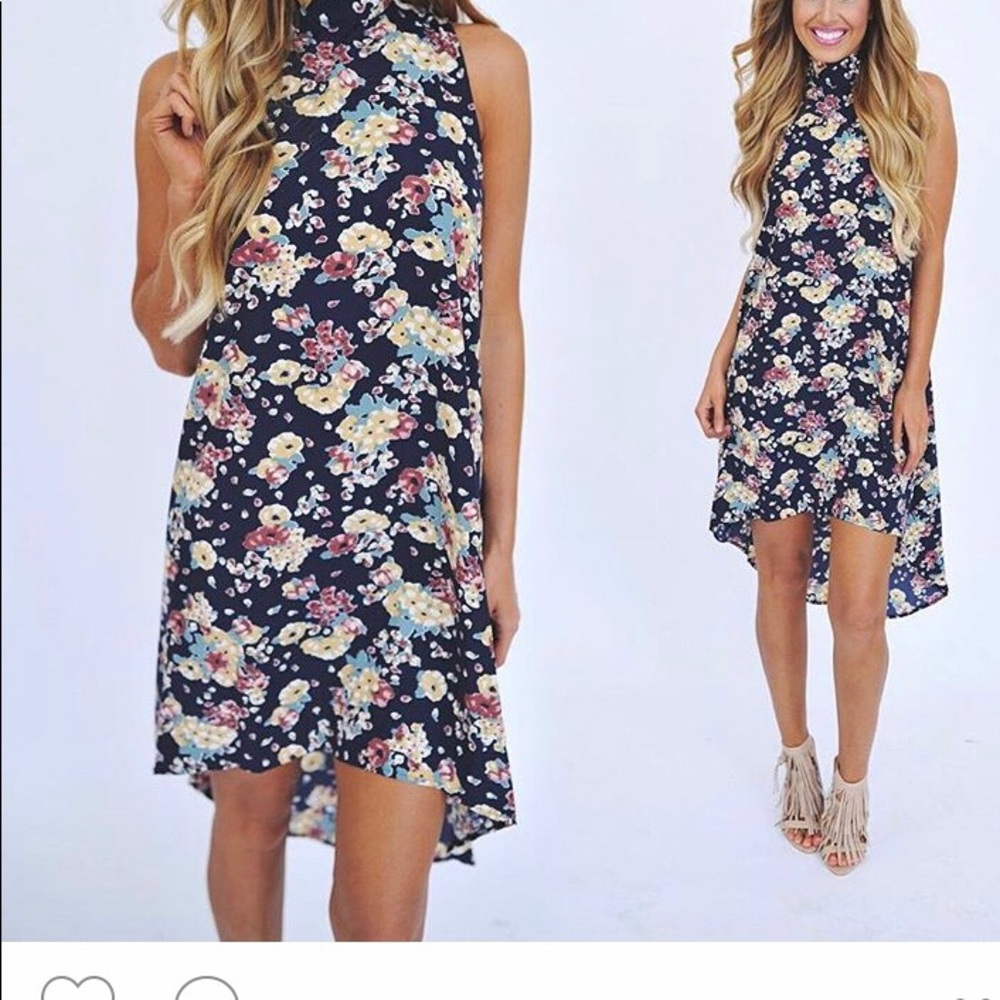 Super cute high low, vneck back dress